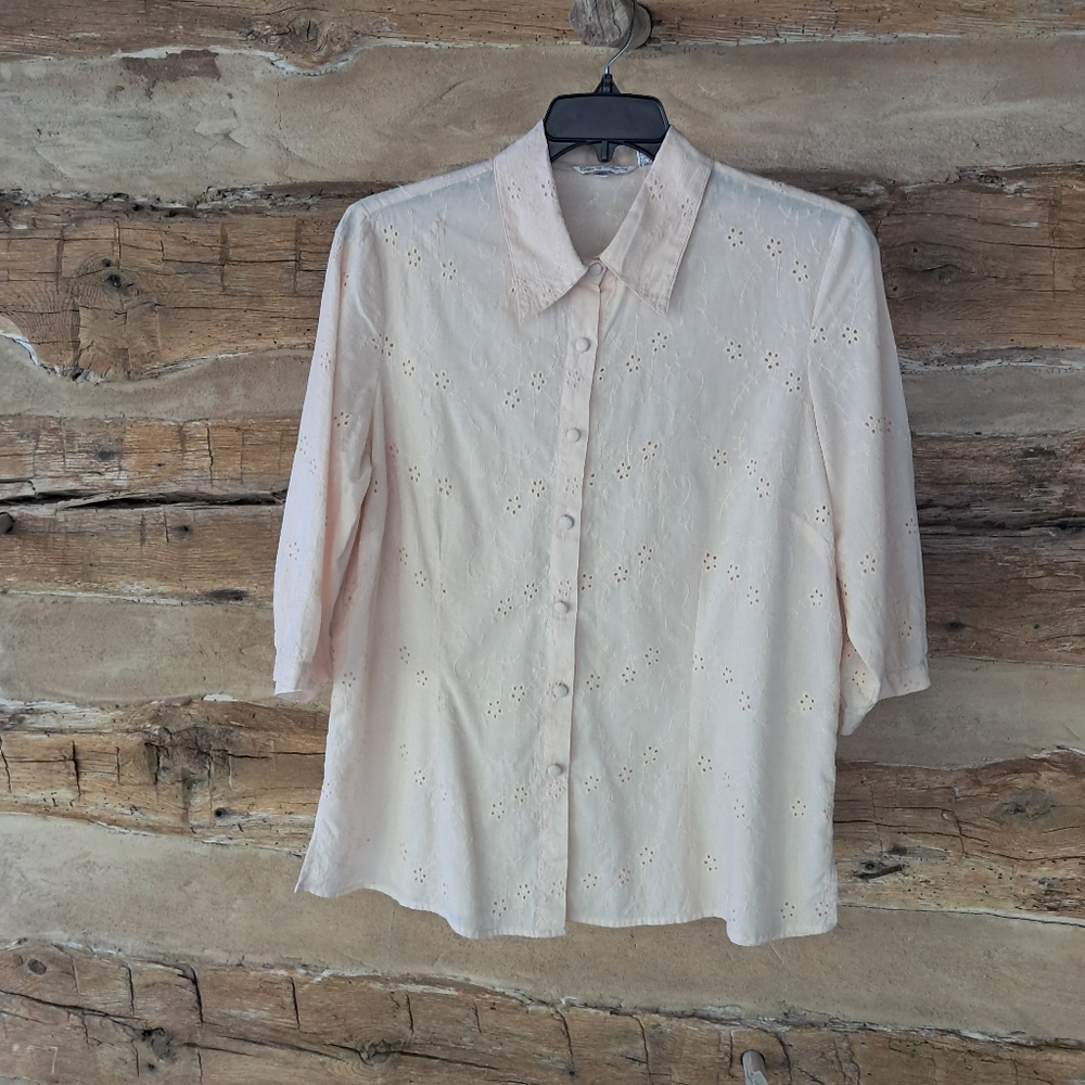 Capacity Unlimited Pale Peach 3/4 Sleeve Cotton Eyelet Button Down Shirt Size 1X